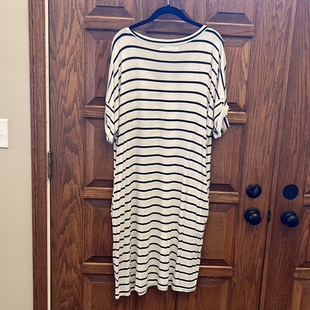 NWOT Mod Boutique Navy Striped Midi Dress Size XL - Picture 4 of 5